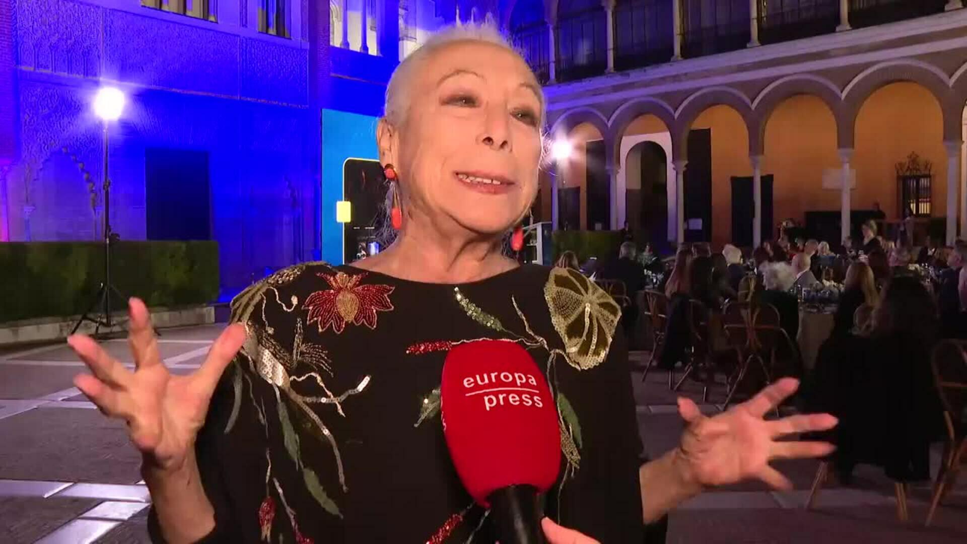 La bailaora Cristina Hoyos expresa su alegría tras ser reconocida por la SGAE