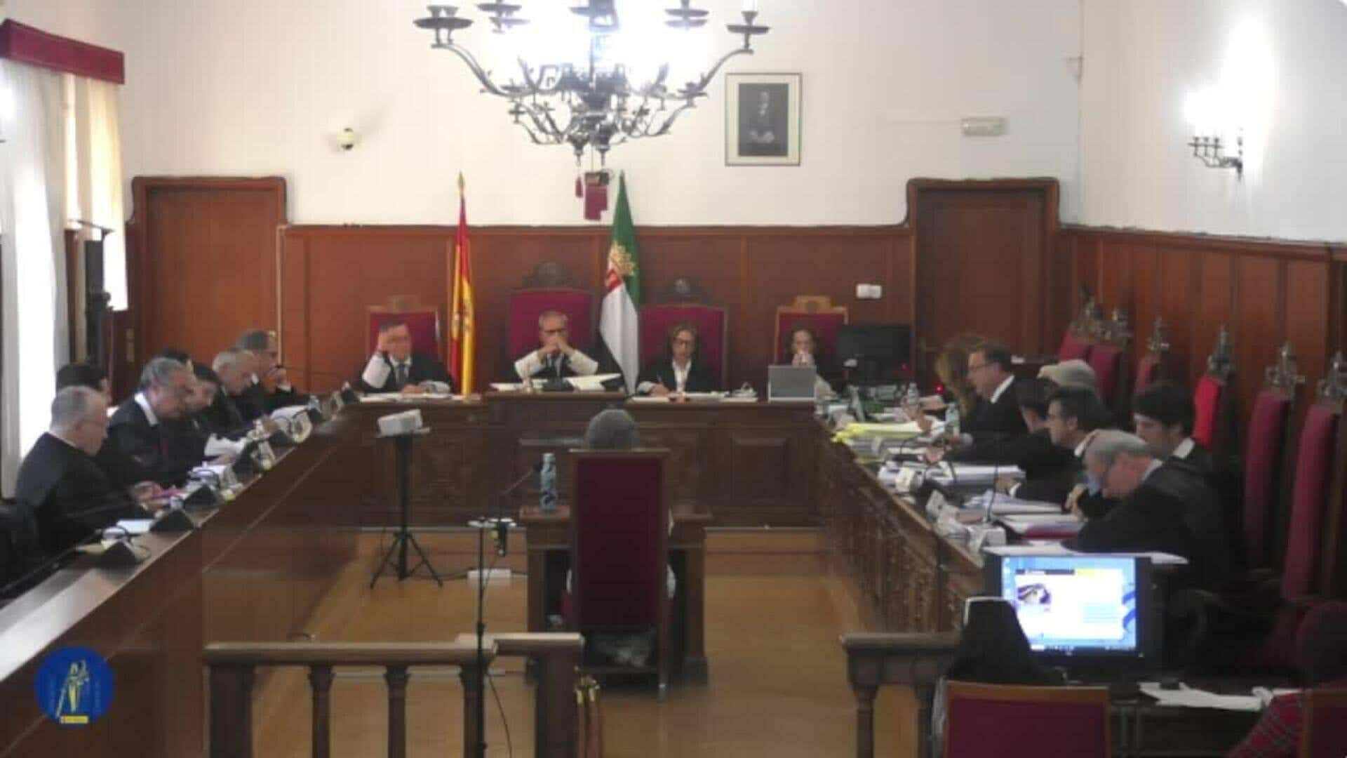 Exdirectora de conservatorio dice que David Sánchez no fue sustituido durante su excedencia