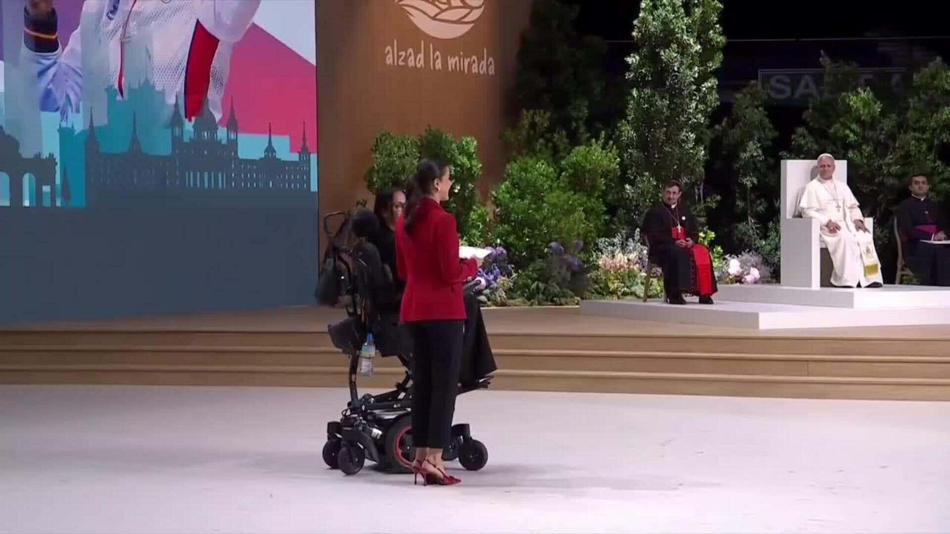 Teresa Perales y Carolina Marín a León XIV: "Buen partido en la vida"