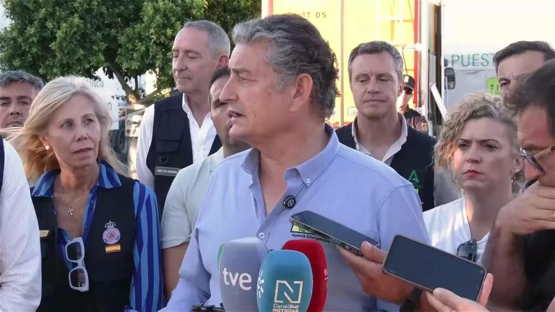 Sanz ve una evolución "bastante favorable" del incendio de Castillejos
