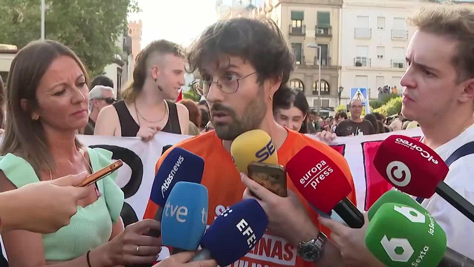 Sevilla abre las marchas andaluzas por la vivienda tras el rechazo de los decretos