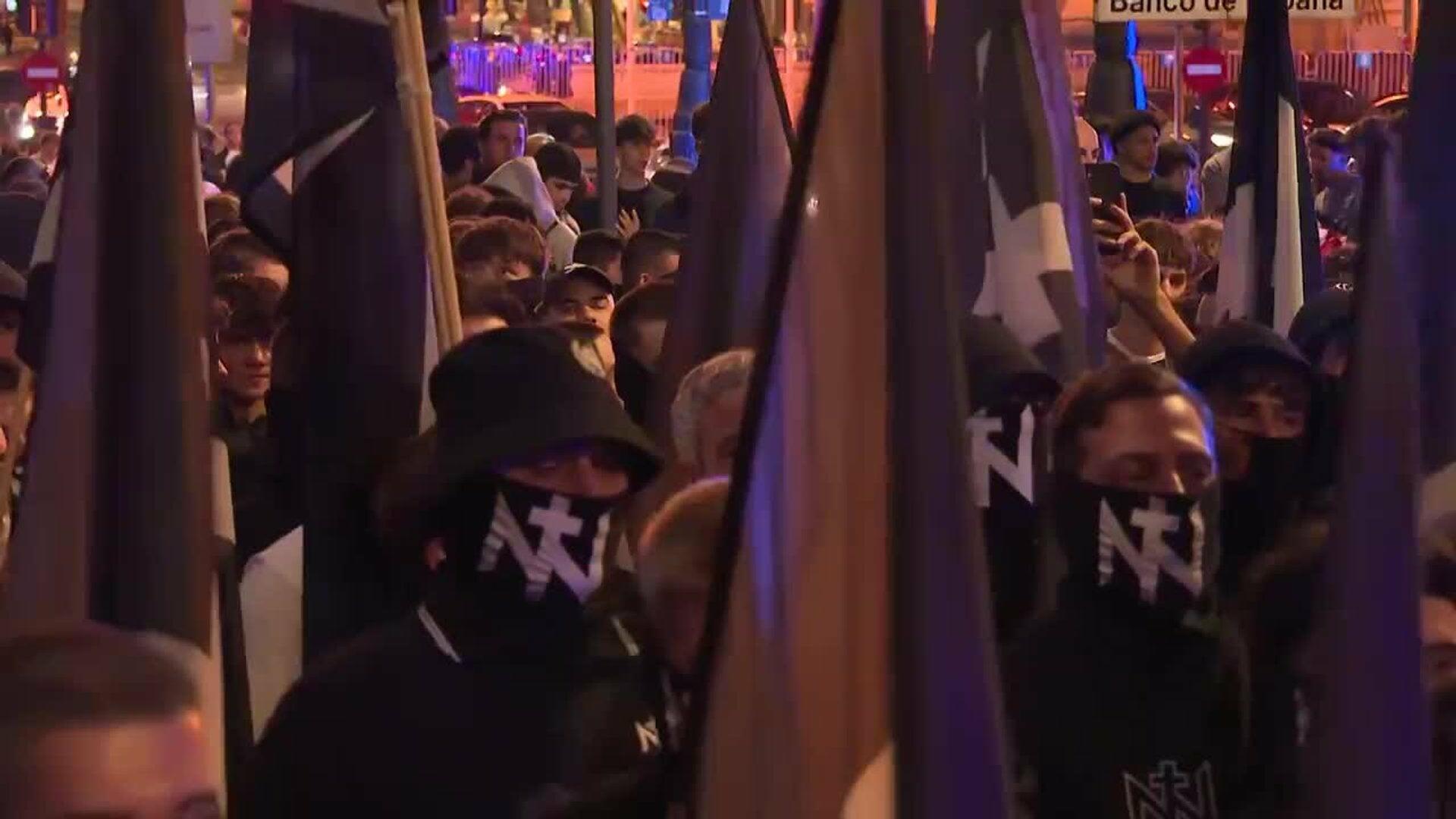 Unas 400 personas se concentran en Madrid contra la acampada de Sol