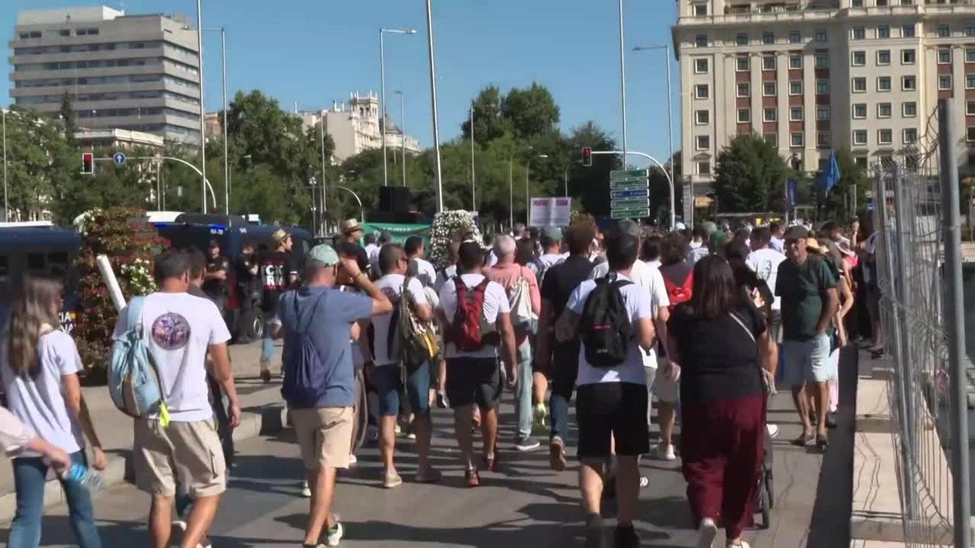 Los sindicatos desconvocan la huelga en Airbus tras el apoyo mayoritario a la última propuesta