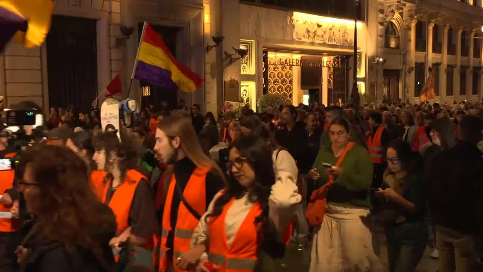 Cientos de personas marchan en Madrid en homenaje a Maricarmen