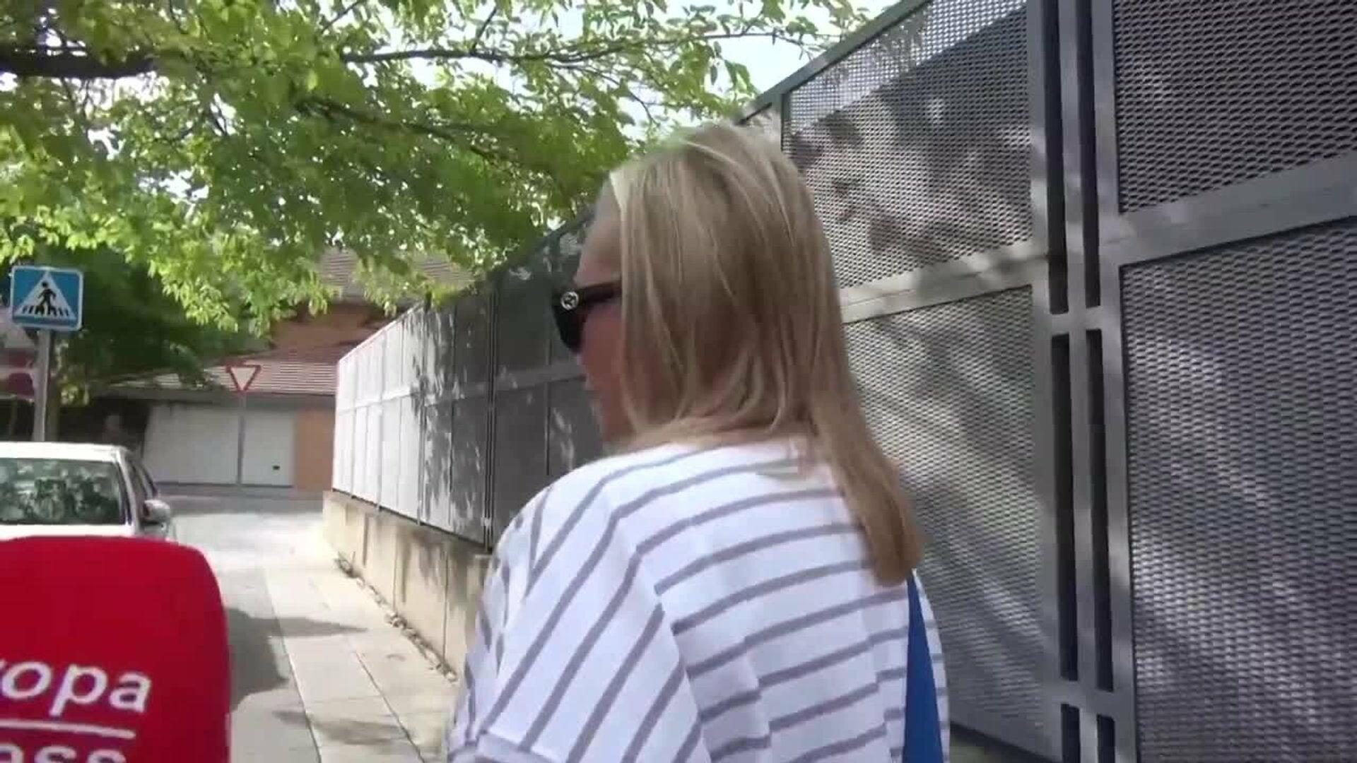 Juls Janeiro, implacable contra Belén Esteban, que desvía sus dardos y advierte a Jesulín
