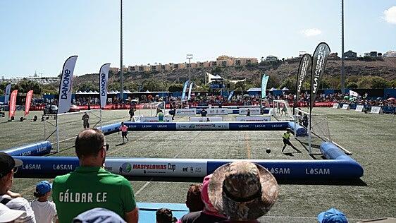 Los porteros se lucen en la tercera jornada de la Maspalomas Cup Gobierno de Canarias 2026