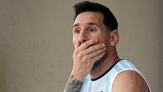 Escuelas, empresas y hospitales: la peculiar felicitación de los argentinos a Messi