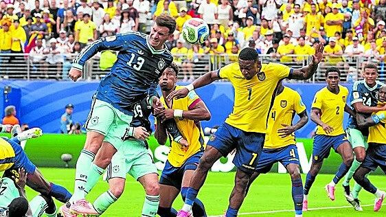 Alemania sigue esperando a sus estrellas
