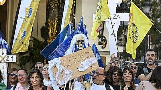 España apura el plazo para responder a Bruselas sobre el abuso de temporalidad en el sector público