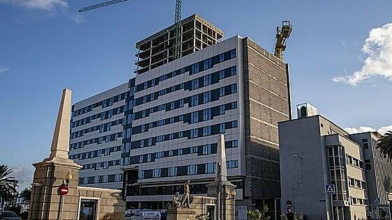La compra de viviendas cayó un 7,5 % en abril en Canarias y el precio subió un 9,3 %