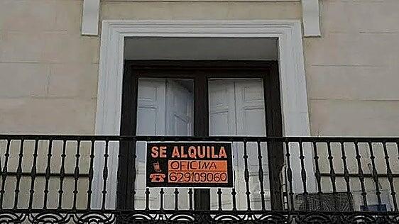 Abogados piden a los inquilinos revisar los contratos de alquiler: «Puede generar una indemnización con los nuevos decretos»