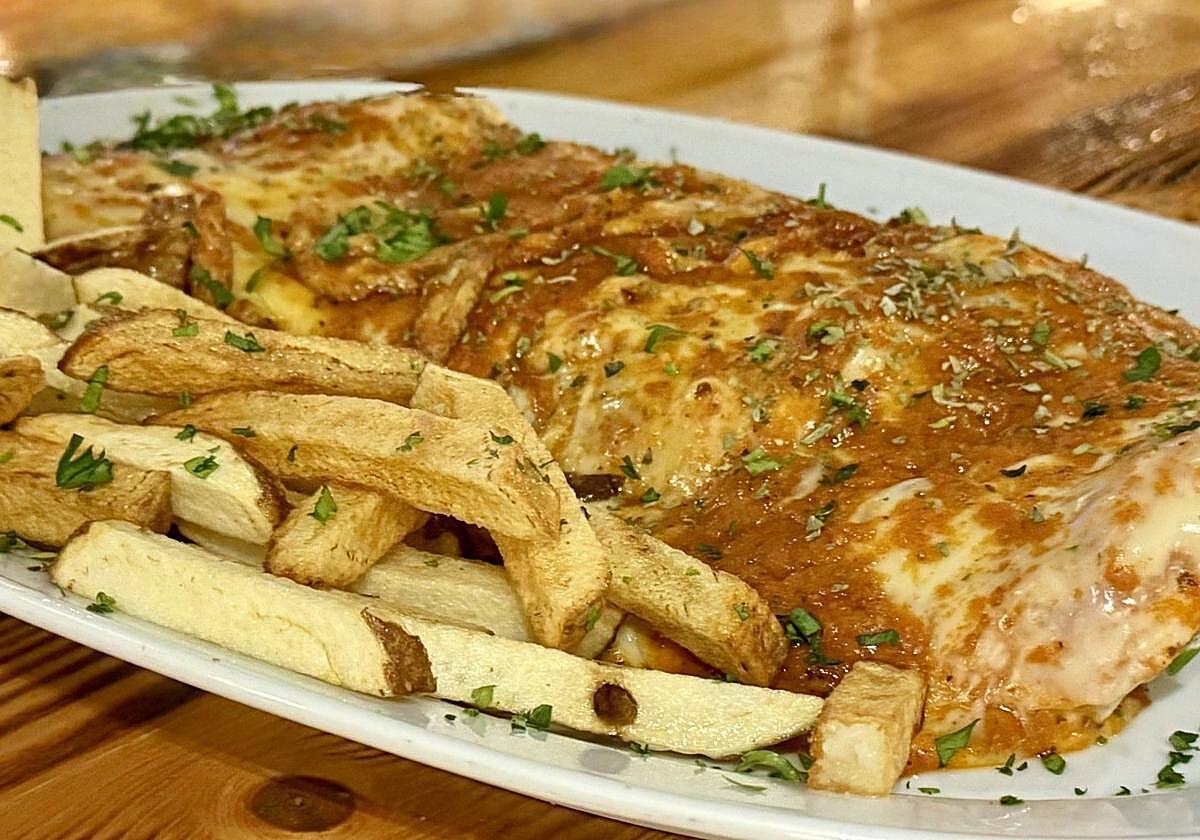 La mejor milanesa de Fuerteventura se come en este restaurante de Corralejo: Mesón Las Tejas