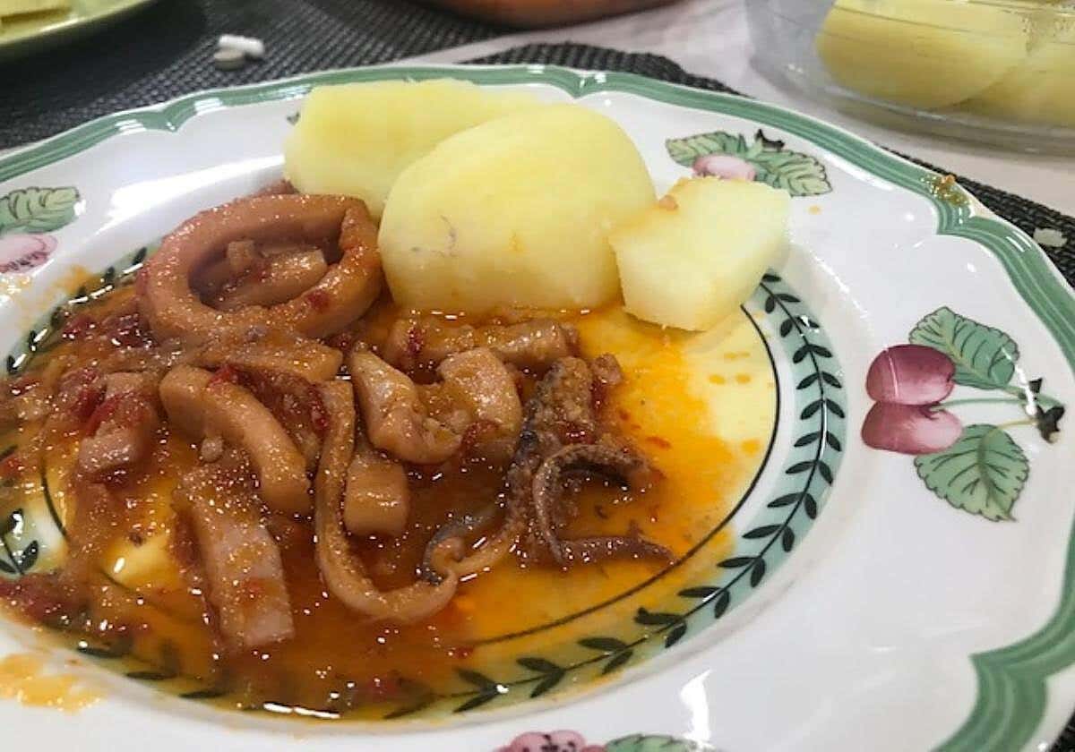 Los calamares en salsa no volverán a ser los mismos si usas este truco de la receta de la abuela