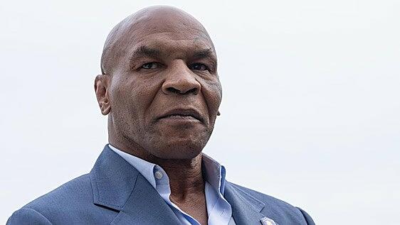 Mike Tyson, demandado por 1,8 millones de euros por negarse a pelear contra una paloma gigante en un anuncio