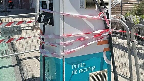 Vandalismo contra los puntos de recarga de coches eléctricos de El Cotillo y Morro Jable