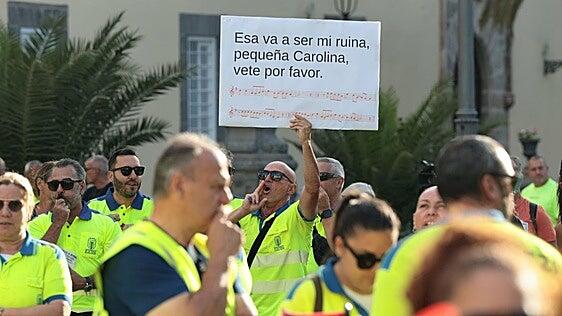 Manifestación de Limpieza en Santa Ana: «Es por la pésima gestión de este Ayuntamiento»
