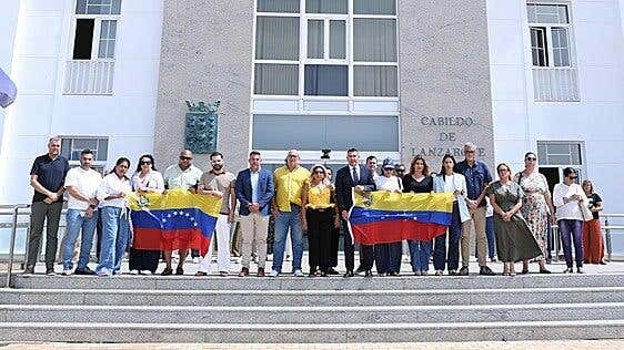 El Cabildo recibe a la Asociación de Venezolanos para coordinar las ayudas