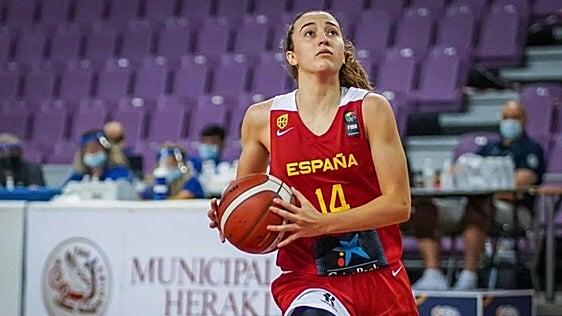Puerto del Rosario distingue a la tenacidad de Carla Brito, jugadora de baloncesto