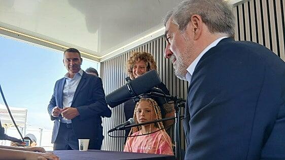 Clavijo respalda el plan que da pie al cierre del Hospital Insular