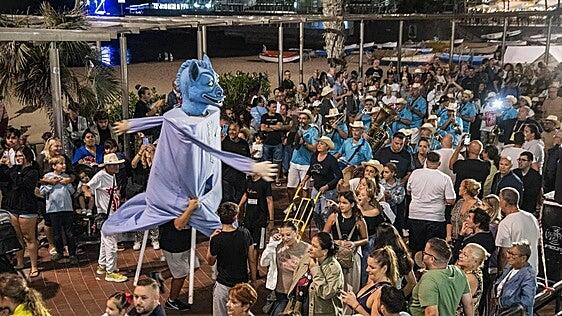Programa completo de las Fiestas de La Naval 2026: el chapuzón, los conciertos, la batalla naval y todos los actos en La Isleta