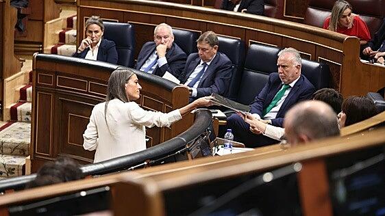Puigdemont acusa al presidente de usar «la angustia de millones de personas»
