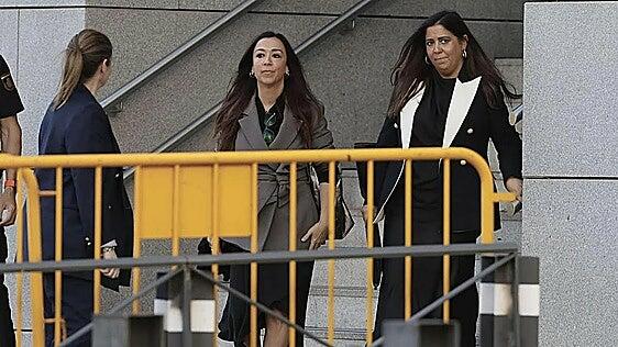 Cinthia Rocho declaró que el exjuez cortó el contacto con ella cuando le envió una noticia del asesinato de su padre