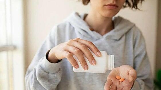 Generación sedada: el fenómeno de la sobremedicación y el aumento de hospitalizaciones por depresión en España