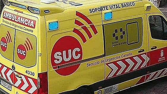 Heridas cuatro personas, entre ellas una niña de 3 años, tras volcar un vehículo en Fuerteventura